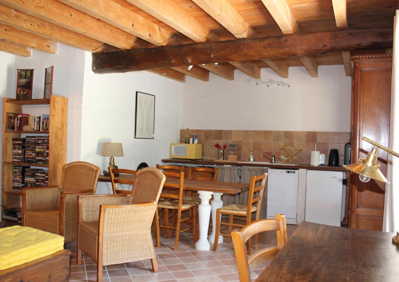 Le Cellier De Beaulieu, Au Pied De La Cite, Maison De Vacances Avec Climatisation Et Jacuzzi Carcassonne Exteriör bild